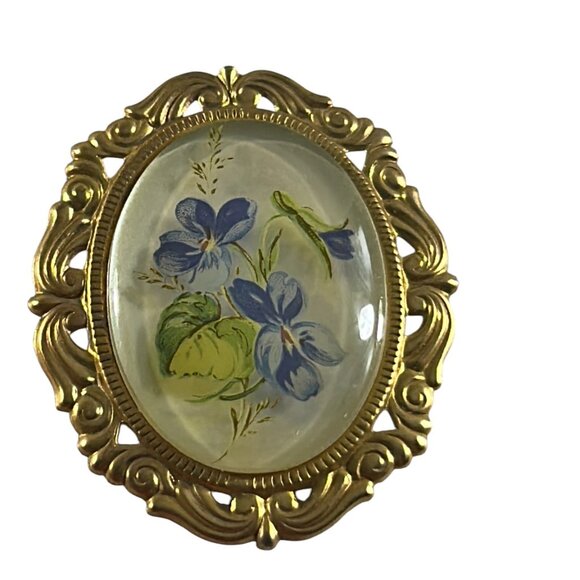 Vtg Lucite Floral Brooch Oval Domed Cabochon Blue Violets Gold Tone Frame Pin - Picture 8 of 8
